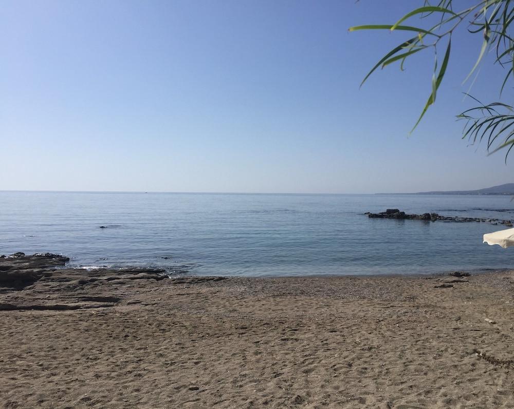 Al Mare Villas คิโอตาริ ภายนอก รูปภาพ